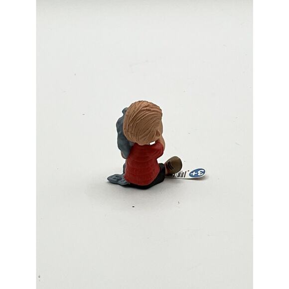 Linus Van Pelt Schleich Peanuts Miniature PVC Figure D-73508 / 73527 - Picture 3 of 7